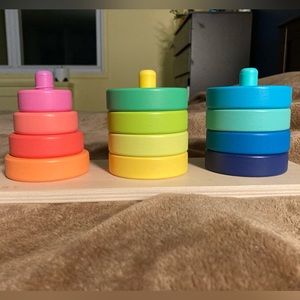 Twist and Pivot Pattern Puzzle by Lovevery